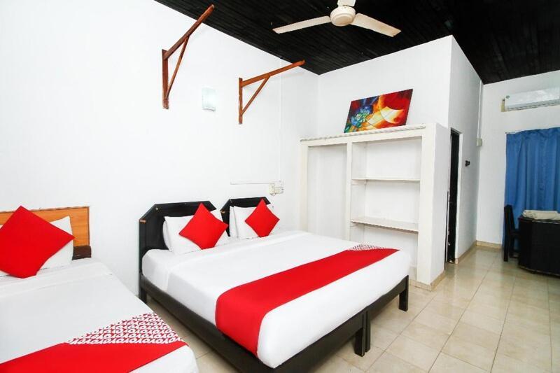Ceylonica Beach Hotel Negombo Extérieur photo