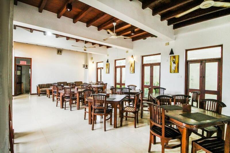 Ceylonica Beach Hotel Negombo Extérieur photo