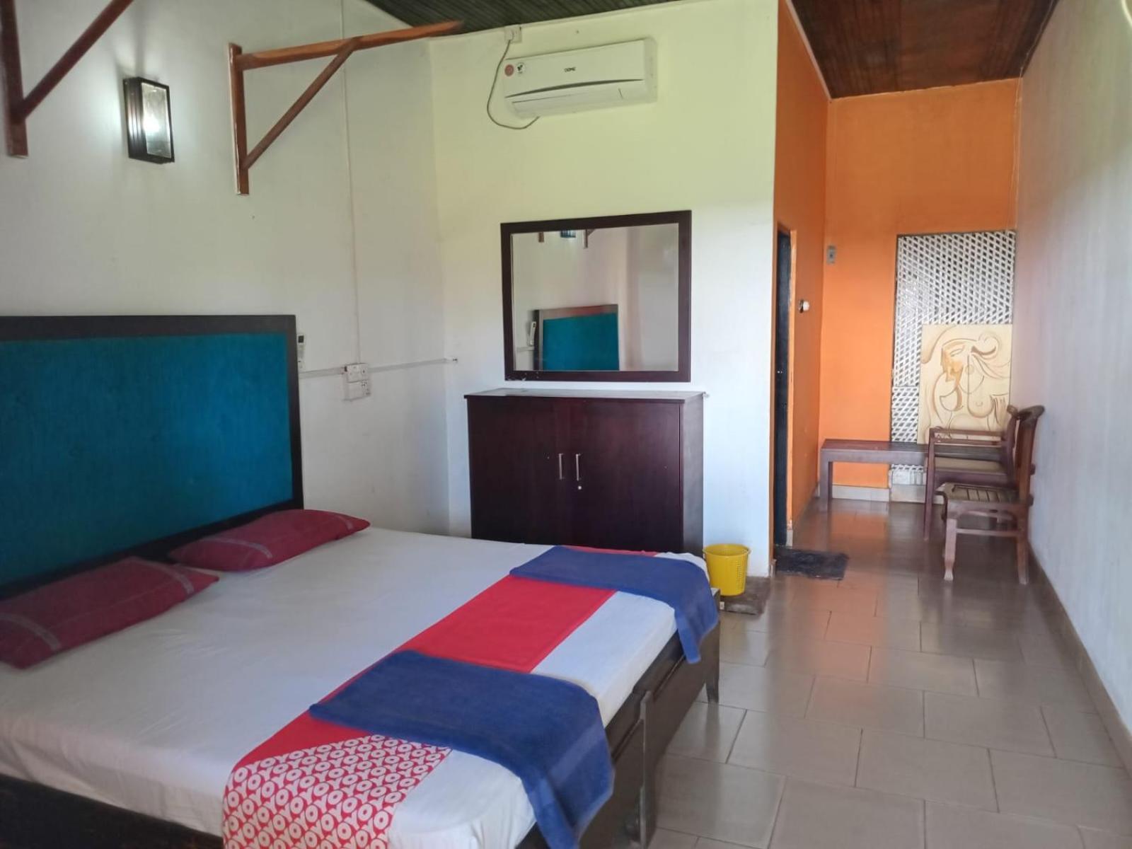 Ceylonica Beach Hotel Negombo Extérieur photo