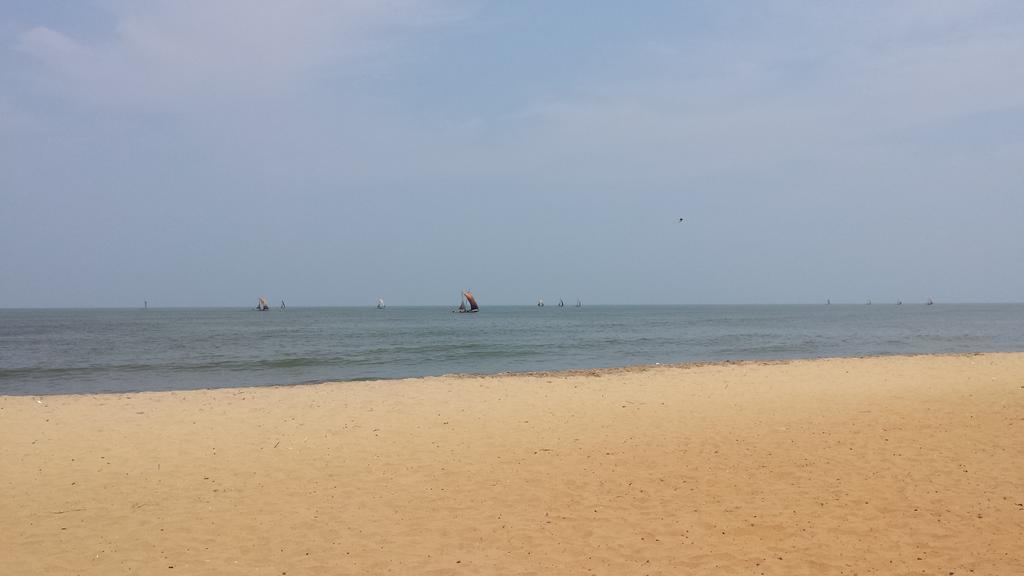 Ceylonica Beach Hotel Negombo Extérieur photo